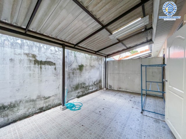 ทาวน์โฮมมือสอง ม. จงสุข วงศ์สว่าง 19 บ้านสวยพร้อมเข้าอยู่ บนเนื้อที่มากถึง 33.80 ตร.ว. ฟังก์ชัน 3 ห้องนอน 3 ห้องน้ำ แถมเครื่องปรับอากาศ 4 เครื่อง + เครื่องทำน้ำอุ่น + เครื่องดูดควัน  บนทำเลที่ดี เชื่อมต่อถนน กรุงเทพ-นนทบุรี, วงศ์สว่าง, รัตนาธิเบศร์ ใกล้รถไฟฟ้า "สถานีวงศ์สว่าง" และใกล้ทางด่วน "ศรีรัช"